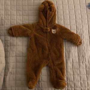 EUC 3 Month Carter’s Bear Bodysuit